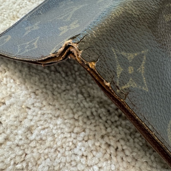 Louis Vuitton Monogram Marco Bi Fold Men’s Wallet - Picture 8 of 12